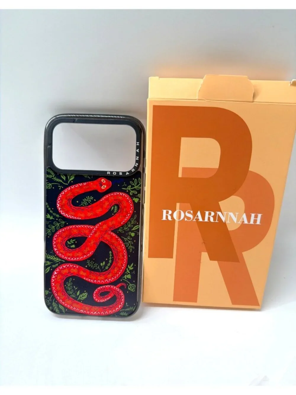 Iphone 17 Pro Max Cover Red Snake Print